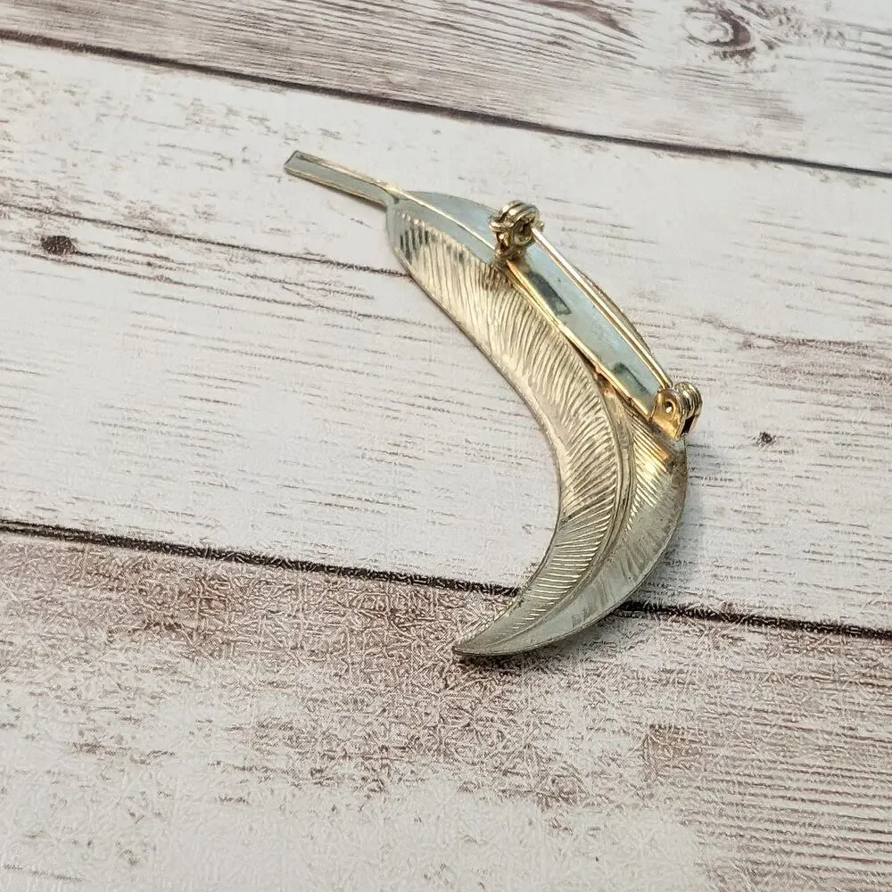 Vintage Brooch / Pin - Gold Tone Feather/Leaf
